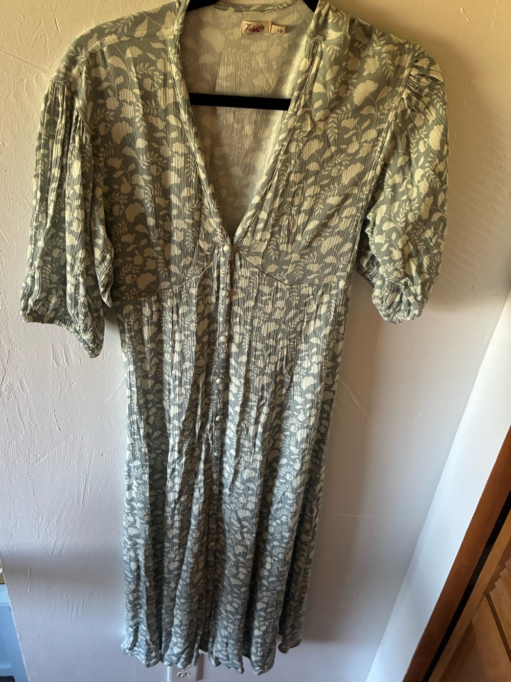 Faherty Havana Light Floral V-Neck Midi Dress Small - Picture 2 of 6